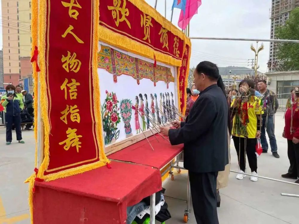 新澳門王中王期期中，揭秘彩票背后的秘密與策略，揭秘新澳門王中王彩票背后的秘密與策略，期期中探秘彩票世界