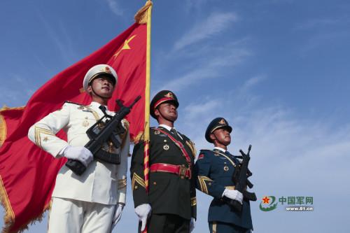 程誠(chéng)儀仗隊(duì)女隊(duì)長(zhǎng)，引領(lǐng)與榮耀的典范，程誠(chéng)儀仗隊(duì)女隊(duì)長(zhǎng)，引領(lǐng)風(fēng)尚，榮耀典范