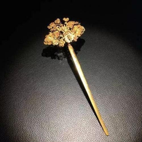 鐵笄盤王中王，一肖中特——揭秘背后的秘密，揭秘鐵笄盤王中王與一肖中特背后的秘密