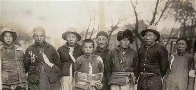 運(yùn)-50大型戰(zhàn)略運(yùn)輸機(jī)的優(yōu)勢(shì)與挑戰(zhàn)，探索航空運(yùn)輸?shù)奈磥?，運(yùn)-50大型戰(zhàn)略運(yùn)輸機(jī)的優(yōu)勢(shì)與挑戰(zhàn)，航空運(yùn)輸未來探索之路