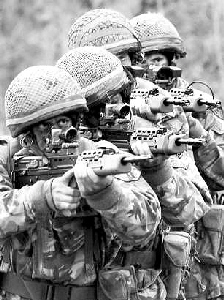 今日戰(zhàn)事新聞，全球軍事動態(tài)深度解析，全球軍事動態(tài)深度解析，今日戰(zhàn)事新聞綜述