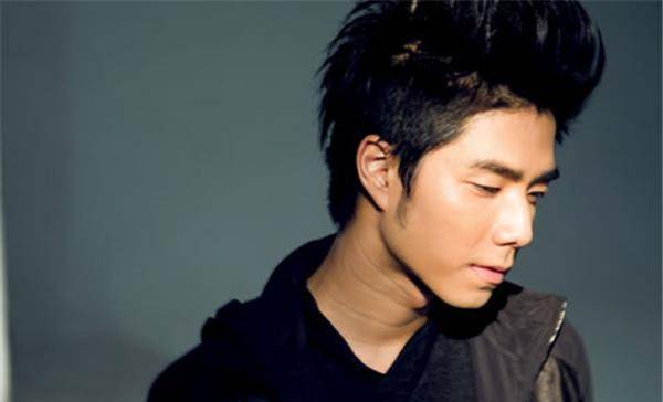 袁成杰為何不火，深度解析其現(xiàn)象背后的原因，袁成杰現(xiàn)象背后的原因深度解析，為何未能走紅？