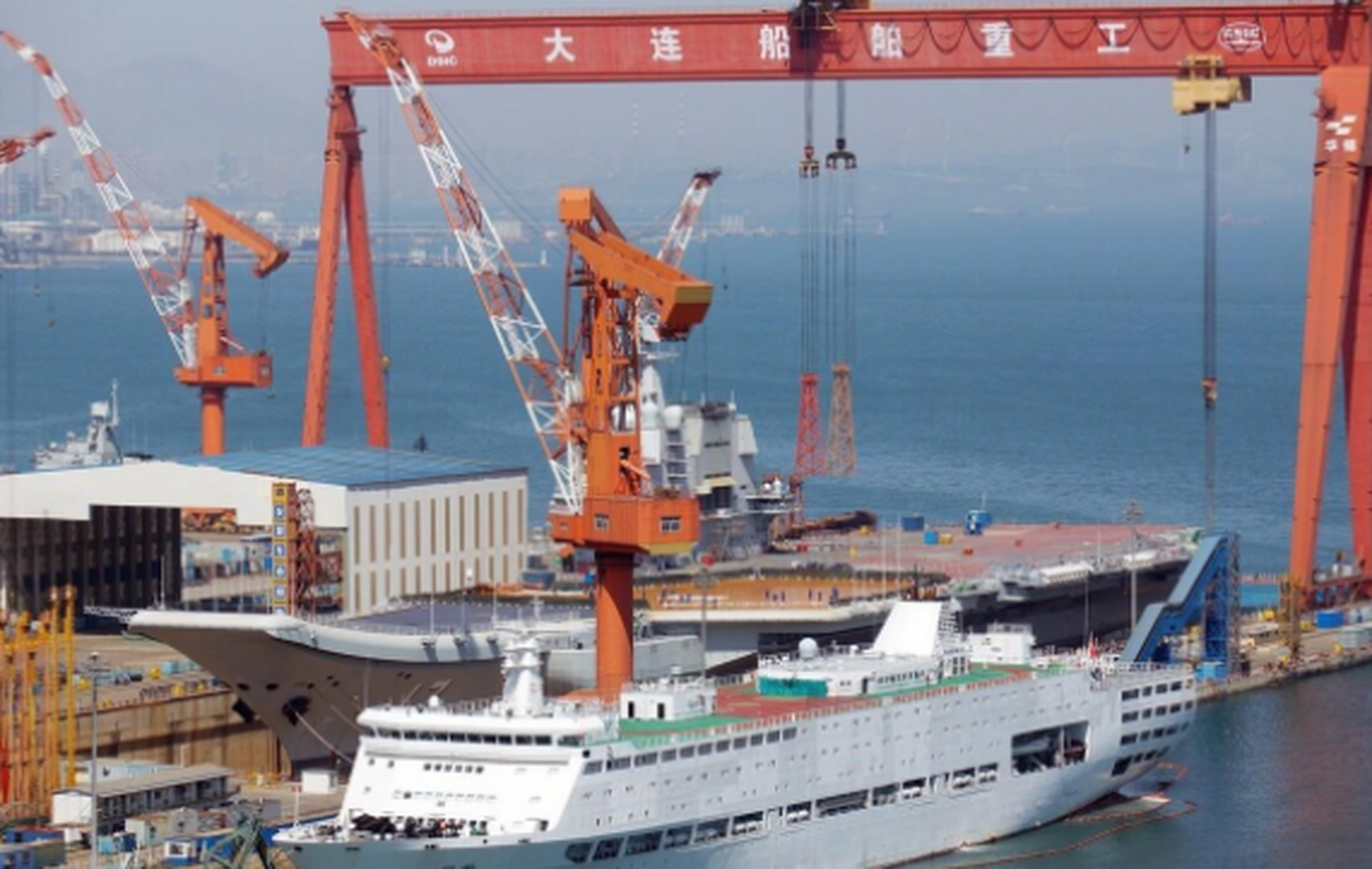 大連造船廠搬遷揭秘，新址究竟在哪里？，大連造船廠搬遷幕后揭秘，新址揭曉！