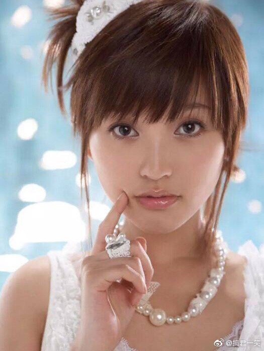 金莎個(gè)人資料簡(jiǎn)介及，璀璨明星的閃耀人生，金莎個(gè)人資料簡(jiǎn)介，璀璨明星的閃耀人生之路